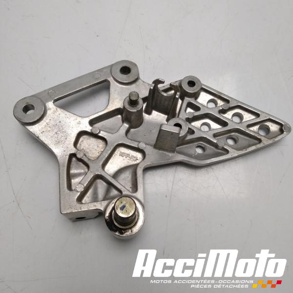 Pièce Moto Platine repose-pied avant (droit) HONDA CBR125