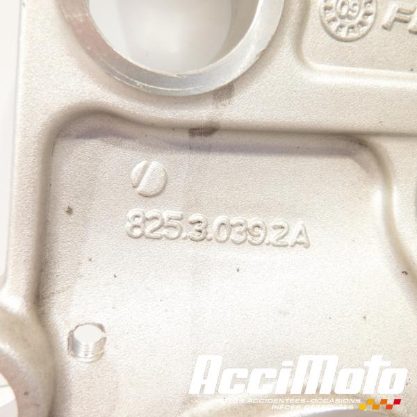 Pièce Moto Support étrier DUCATI MONSTER 696