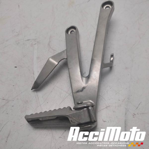 Pièce Moto Platine repose-pied arrière (droit) HONDA CBR600RR