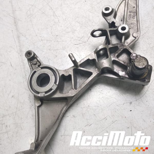 Pièce Moto Platine repose-pied avant (droit) HONDA VFR800 FI (98-01)