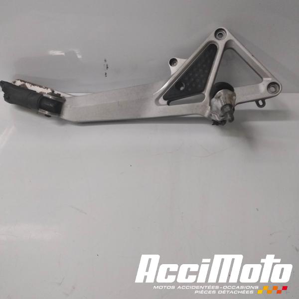 Pièce Moto Platine repose-pieds (droit) HONDA HORNET CB600F