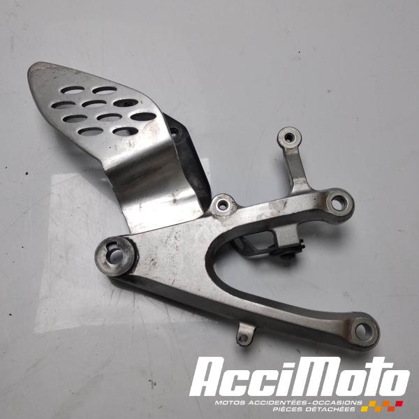 Pièce Moto Platine repose-pied avant (droit) YAMAHA R1 YZF1000