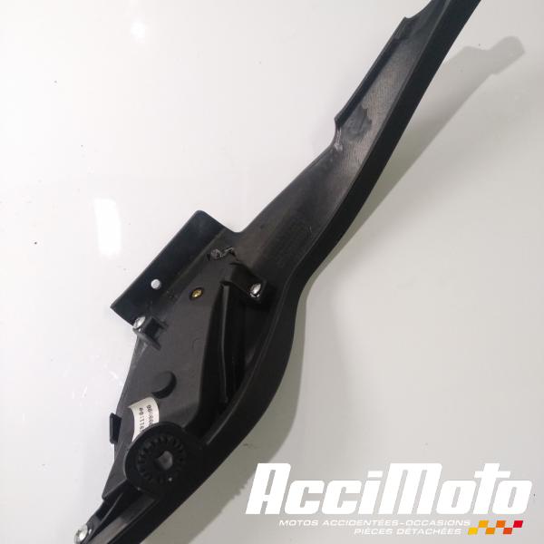 Pièce Moto Cache sous selle (droit) BENELLI 752 S 