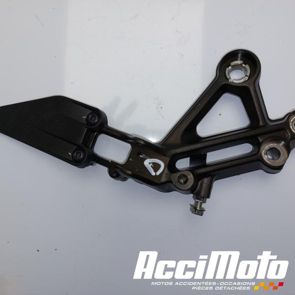 Part Motor bike Platine repose-pied avant (droit) KTM 125 DUKE