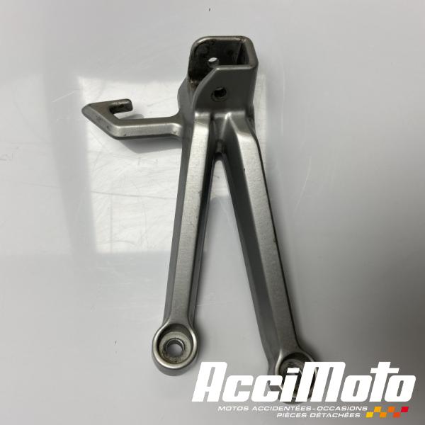 Pièce Moto Platine repose-pied arrière (gauche) SUZUKI GSXR 750