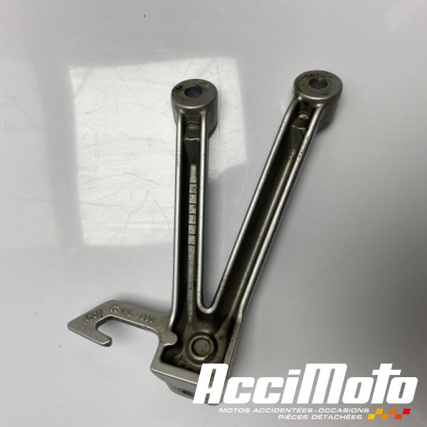 Pièce Moto Platine repose-pied arrière (gauche) SUZUKI GSXR 750