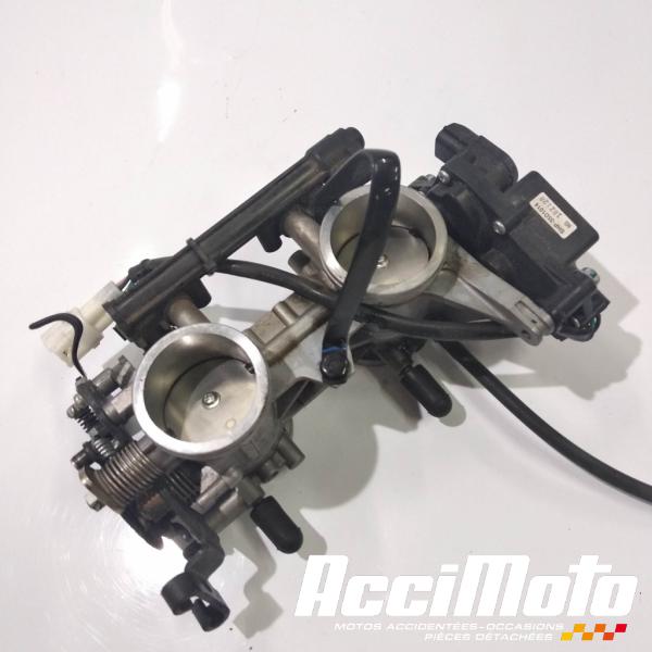 Pièce Moto Rampe d'injection (moteur) KAWASAKI ER6 N