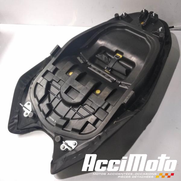 Pièce Moto Selle (origine) YAMAHA TMAX XP560