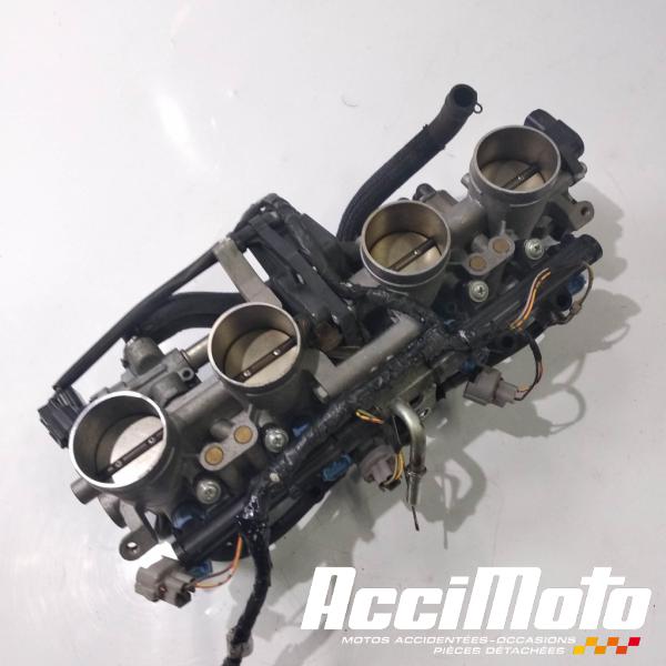 Part Motor bike Rampe d'injection (moteur) SUZUKI GSXF 650