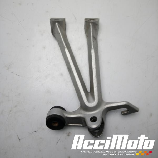 Pièce Moto Platine repose-pied arrière (gauche) SUZUKI GSXR 1000