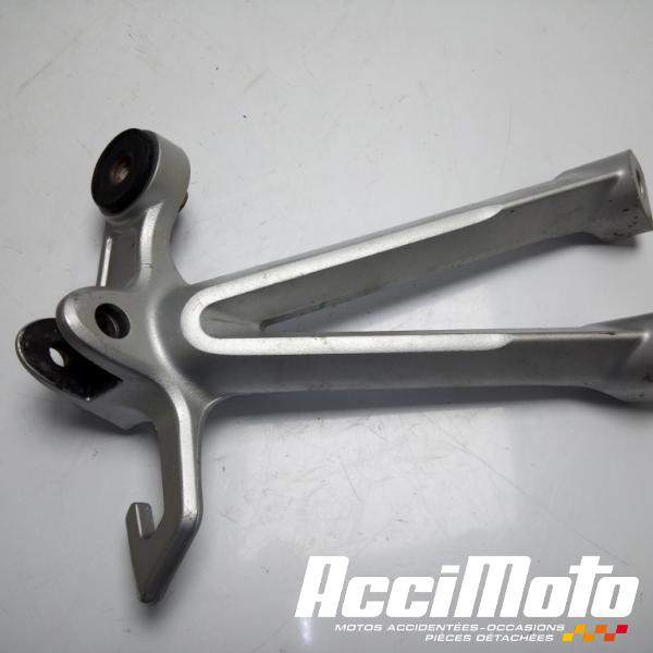 Pièce Moto Platine repose-pied arrière (gauche) SUZUKI GSXR 1000