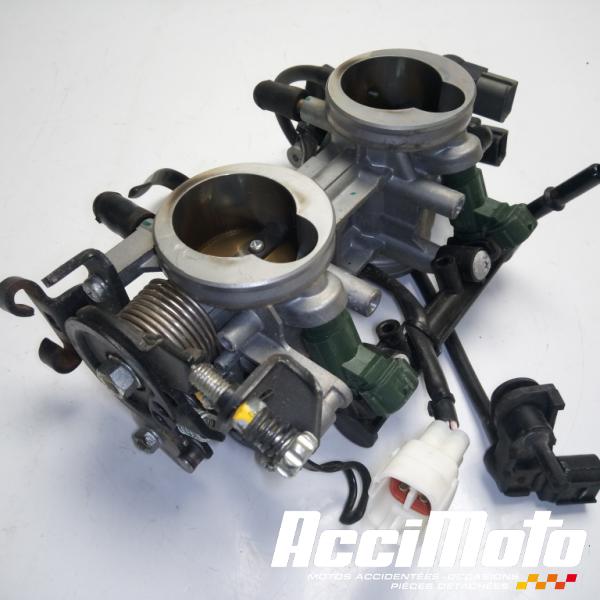 Pièce Moto Rampe d'injection (moteur) KAWASAKI ER6 N