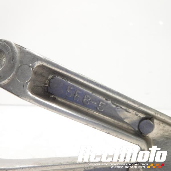 Pièce Moto Platine repose-pied arrière (droit) YAMAHA R6 YZF600