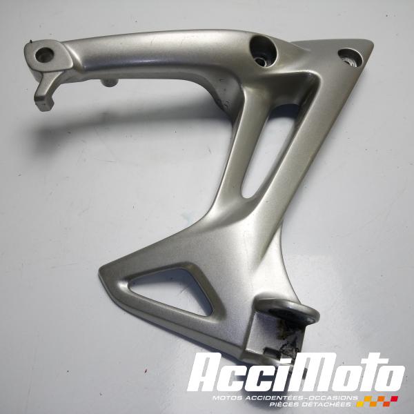 Pièce Moto Platine repose-pied arrière (droit) HONDA VFR800 VTEC