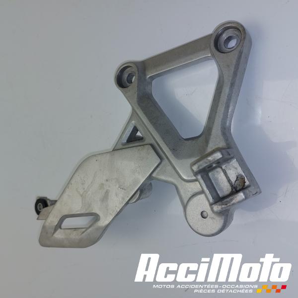 Part Motor bike Platine repose-pied avant (droit) HONDA CBR125