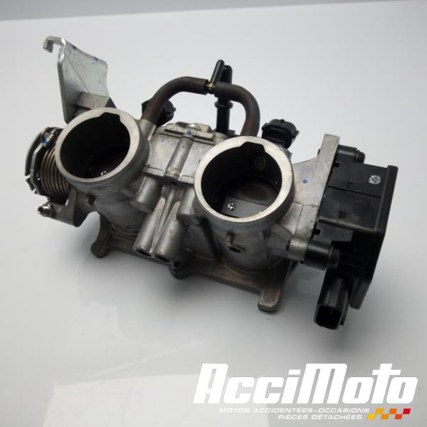 Part Motor bike Rampe d'injection (moteur) HONDA CB500F