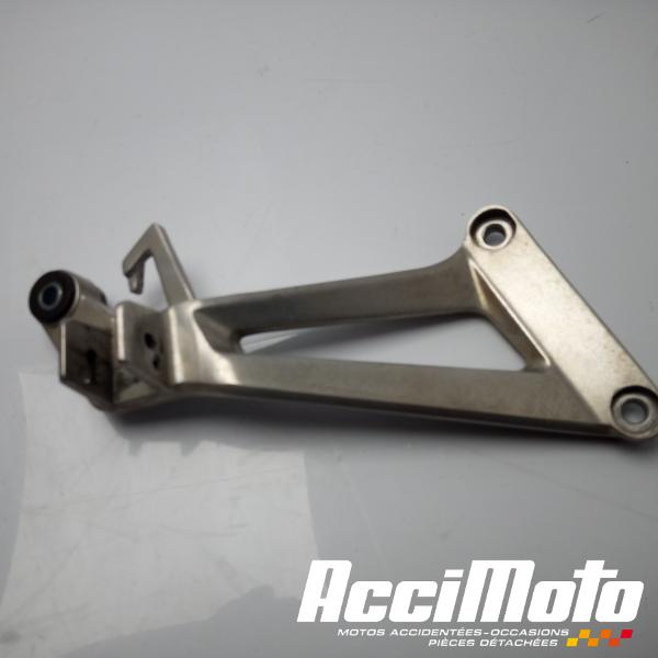 Part Motor bike Platine repose-pied arrière (droit) HONDA CBR125