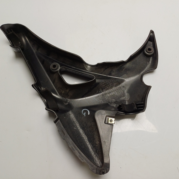 Pièce Moto Cache cadre (gauche) SUZUKI GLADIUS SFV650
