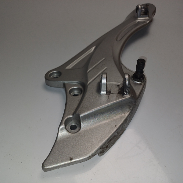 Part Motor bike Platine repose-pieds (gauche) SUZUKI GLADIUS SFV650