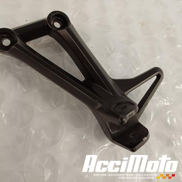 Pièce Moto Platine repose-pied arrière (gauche) YAMAHA MT-10