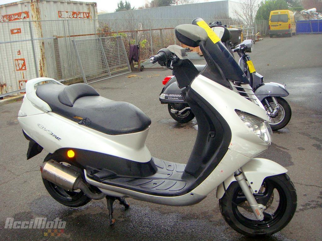 Moto accidentée PEUGEOT ELYSTAR 125 BLANC
