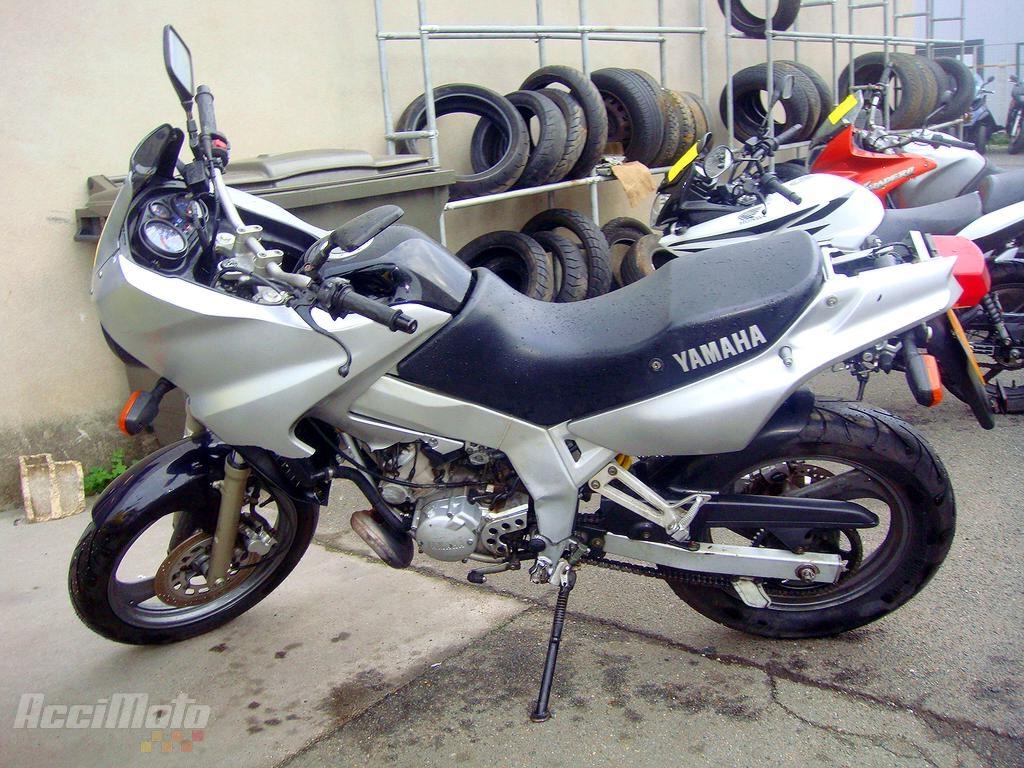 Moto accidentée YAMAHA TDR 125 GRIS