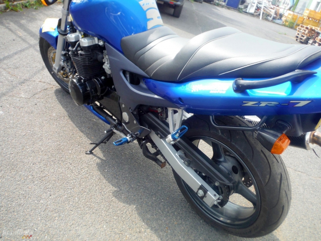 Kawasaki Zr7 Motor Bike Powypadkowy