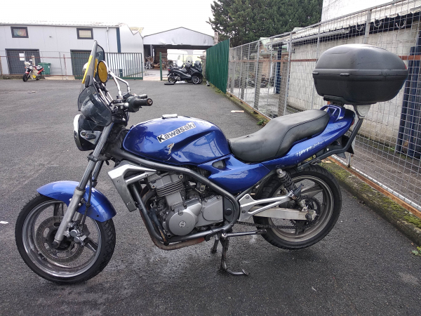 KAWASAKI ER500 (Motor bike MOTOCIKLAI PO )