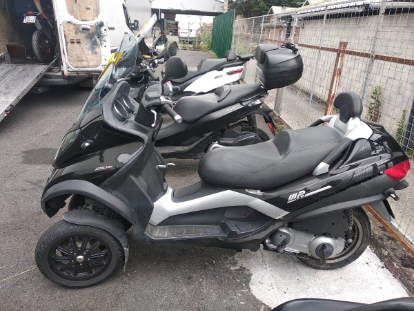 PIAGGIO MP3 250 (Motor bike Damaged)