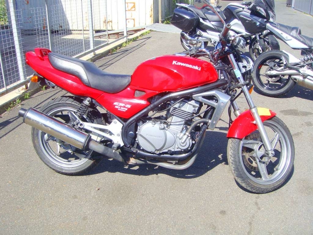 KAWASAKI ER5 5 (Motor bike HAVARISANI MOTOCIKLI )
