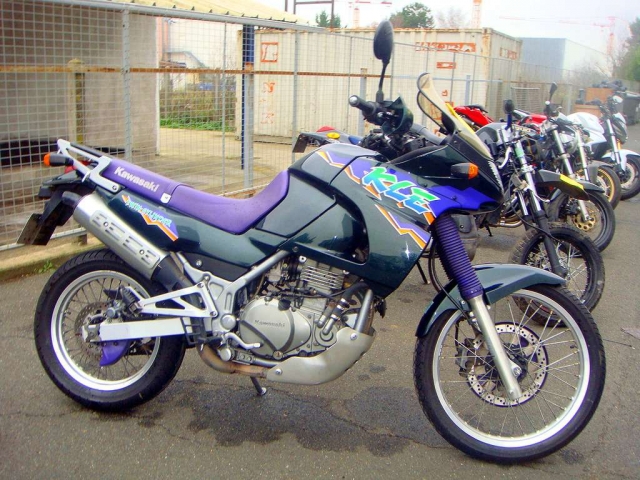 Afdæk Være tro på KAWASAKI KLE 500 (Motor bike SÉRÜLT MOTORKERÉKPÁROK )
